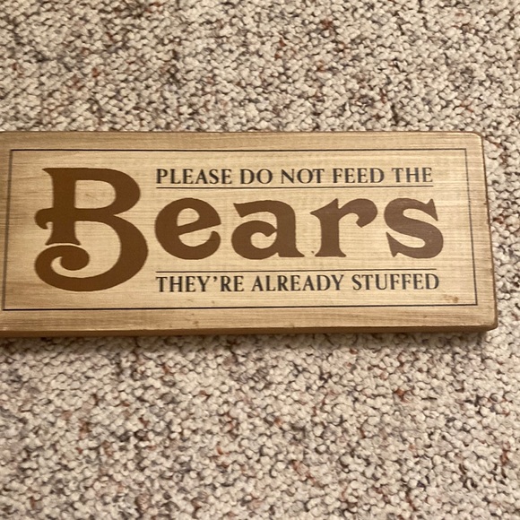 Other - 5 for $25 💸💸💸💸💸 
Bear Wooden sign